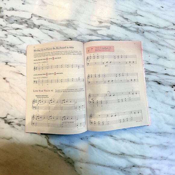 Alfred's Basic Adult Piano Course: Lesson Book 1 - Picture 3 of 3